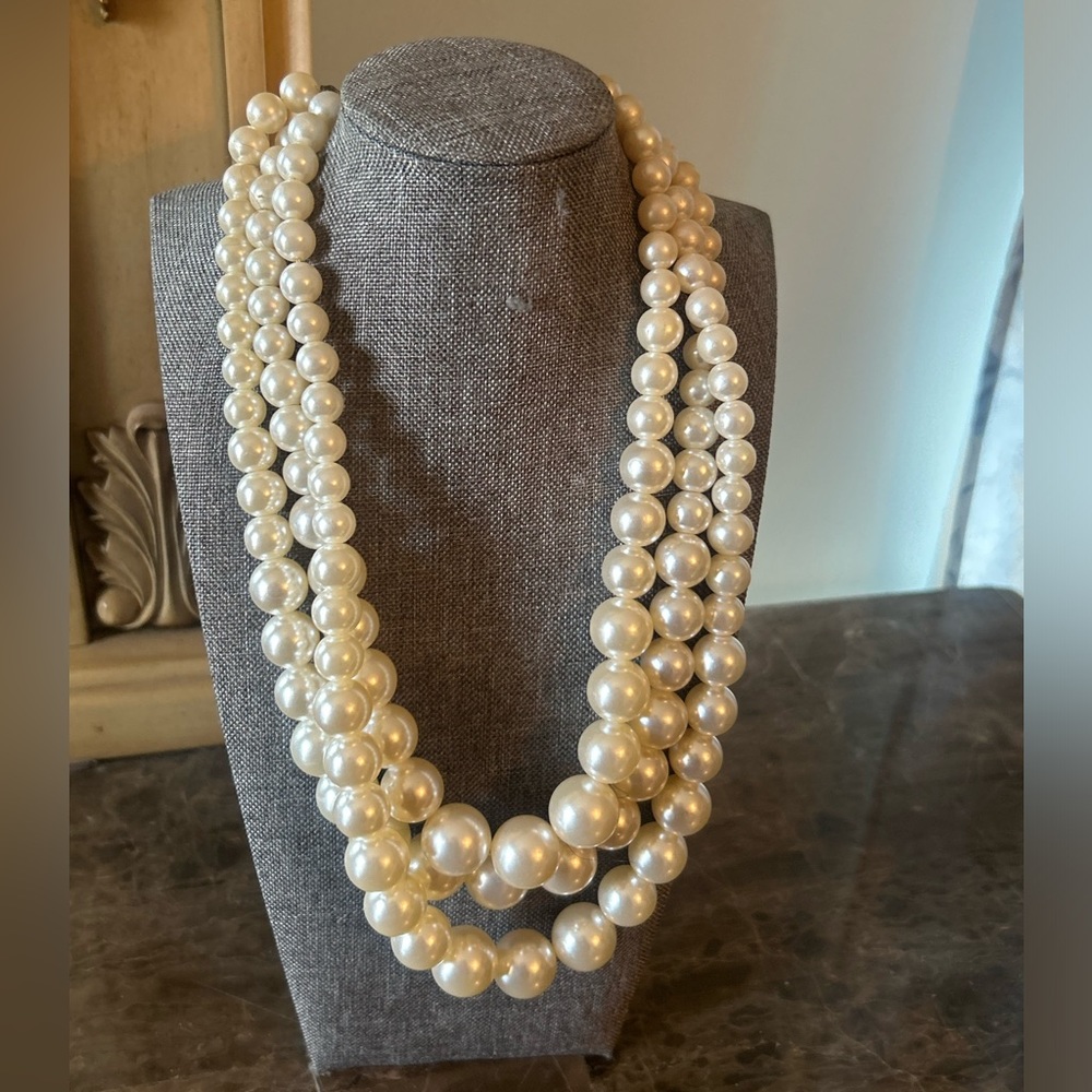 Pearl necklace